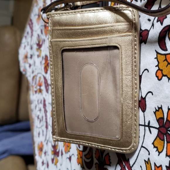 🎉 Host Pick 🎉 COACH Tan Signature Jacquard Key/Card Holder 4"x3" wristlet - Picture 3 of 10